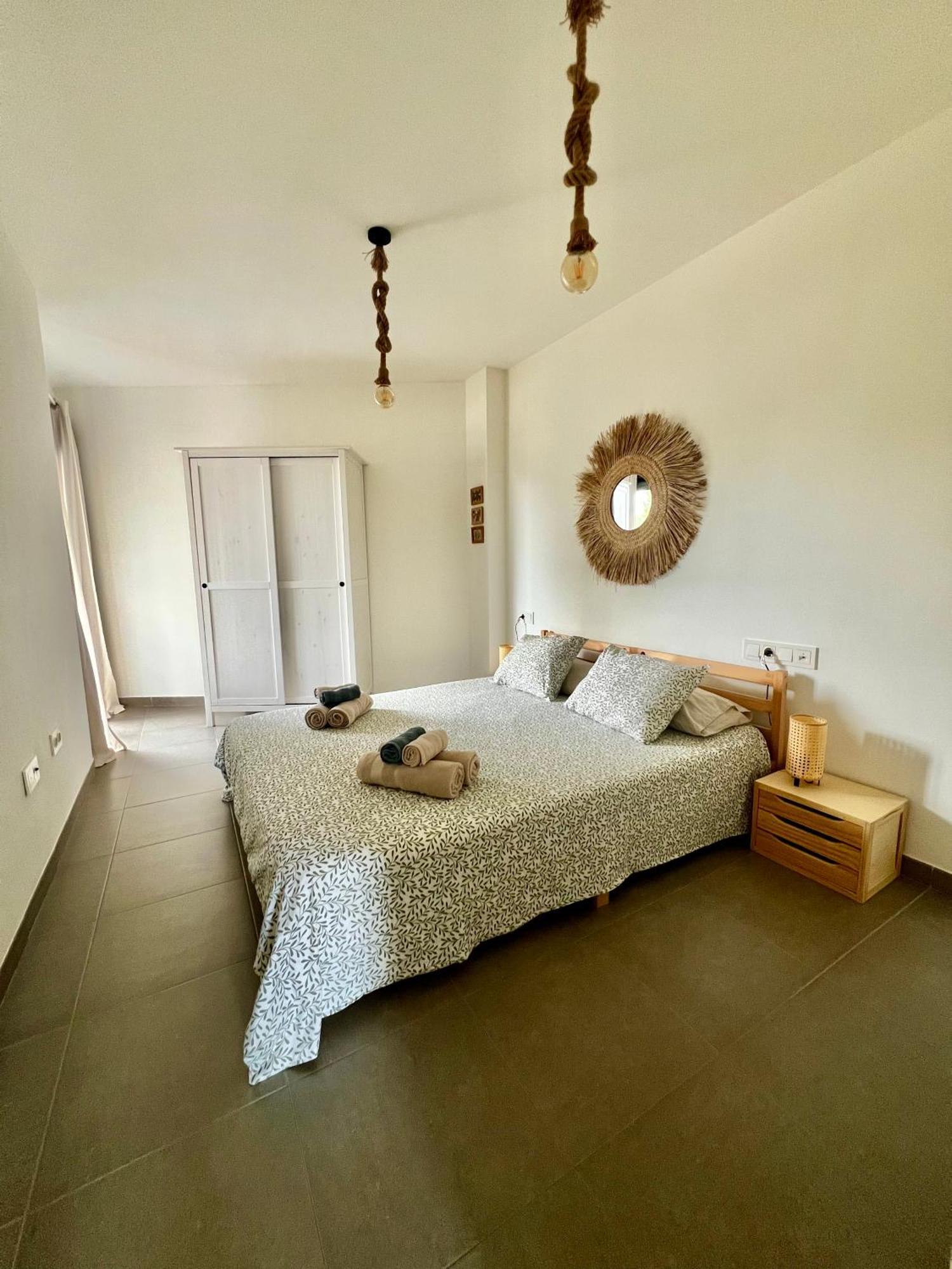 Apartamento En La Playa Calafat Buitenkant foto